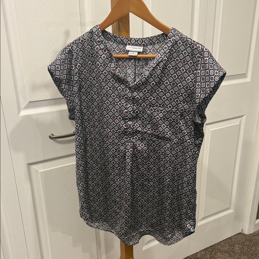 Liz Claiborne Navy and White Patterned Blouse